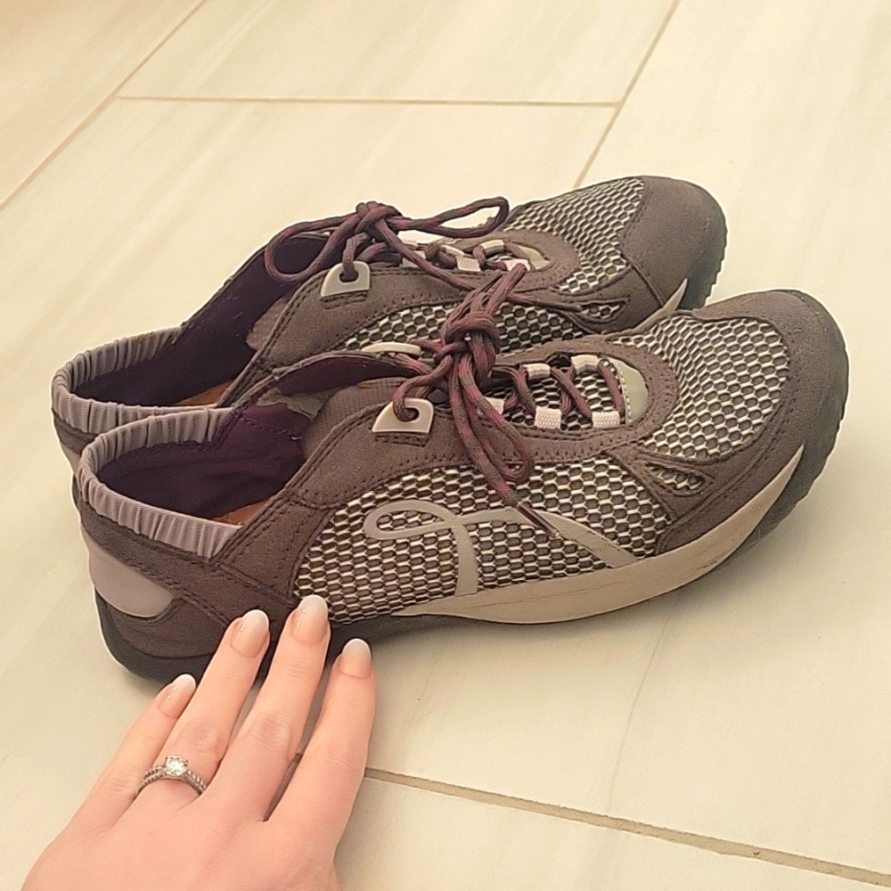 Earth Kalso Prosper grey tennis shoe sneaker 8b